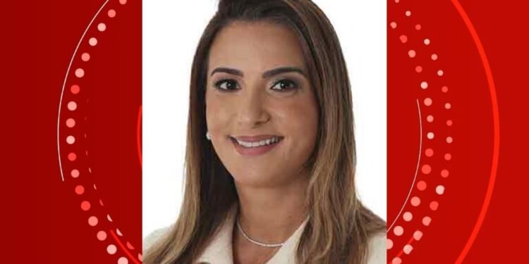 Deputada federal Roberta Roma deixa unidade semi-intensiva e é transferida para quarto após ser internada ao sentir dores no peito