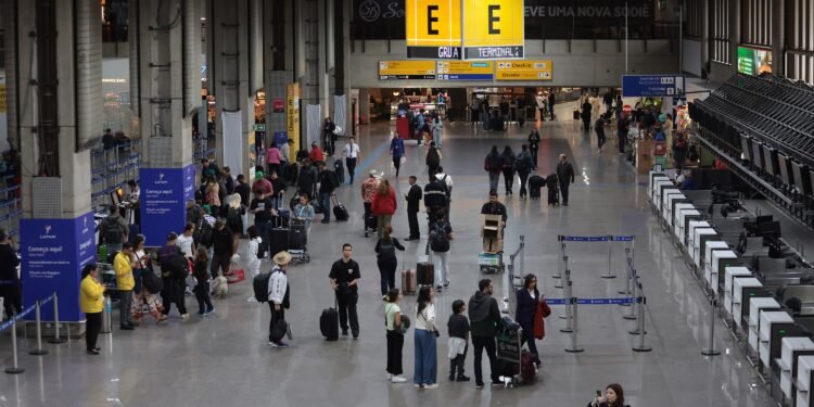 Aeroporto em Guarulhos registra desaparecimento de carga de placas de vídeo avaliada em R$ 2,5 milhões Aeroporto em Guarulhos registra desaparecimento de carga de placas de vídeo avaliada em R$ 2,5 milhões