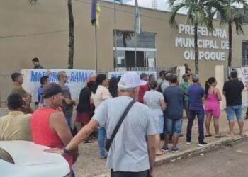 Agricultores de Oiapoque protestam na prefeitura por melhorias em estradas e pontes