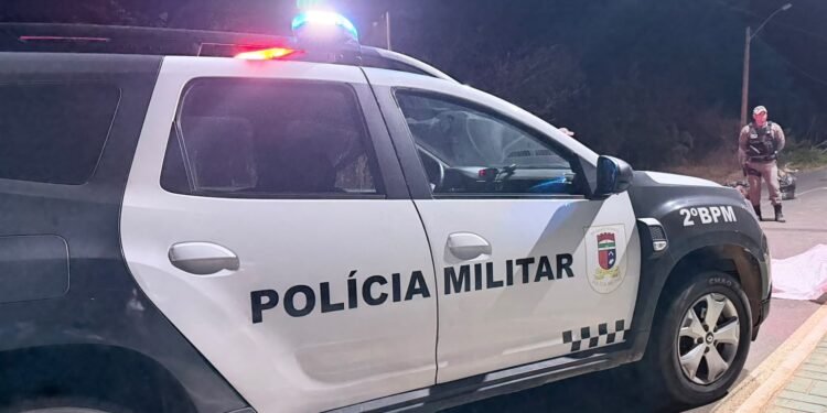 Jovem de 22 anos morre após bater moto em canteiro central no interior do RN Jovem de 22 anos morre após bater moto em canteiro central no interior do RN