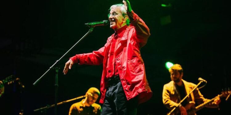 TSE toma decisão a respeito de ato com Caetano Veloso em Copacabana TSE toma decisão a respeito de ato com Caetano Veloso em Copacabana