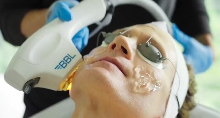 Milionários apostam em tratamentos para rejuvenescer; veja o que a ciência já sabe Milionários apostam em tratamentos para rejuvenescer; veja o que a ciência já sabe