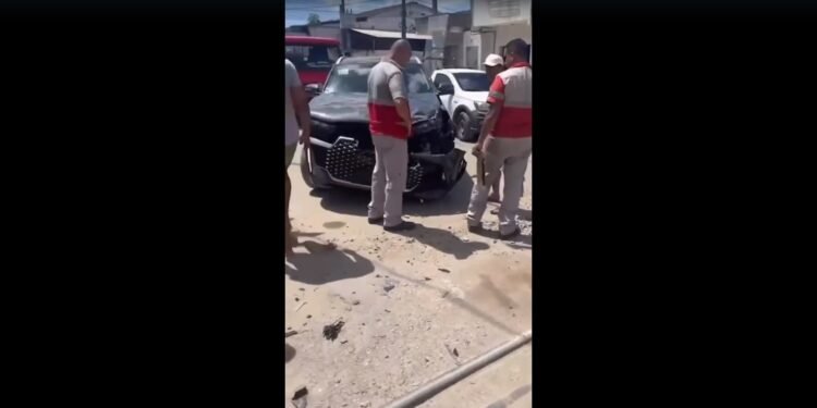 VLT bate em carro em Jaboatão dos Guararapes; é o 2º acidente do tipo no mesmo bairro em uma semana VLT bate em carro em Jaboatão dos Guararapes; é o 2º acidente do tipo no mesmo bairro em uma semana