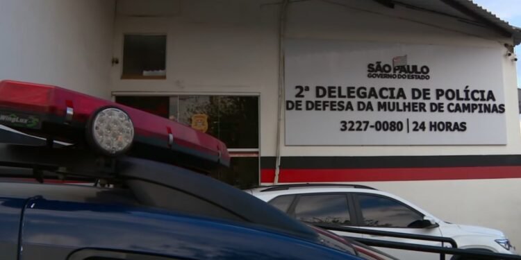 Homem é preso após impedir ex-companheira de sair de casa por 3 dias e ser surpreendido por visita da Guarda Municipal Homem é preso após impedir ex-companheira de sair de casa por 3 dias e ser surpreendido por visita da Guarda Municipal