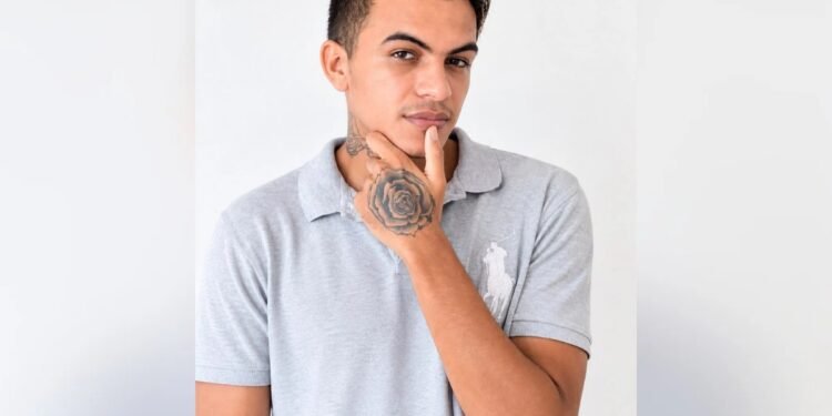 Administrador de perfil de fofocas é morto a tiros por dupla em moto no interior do MA