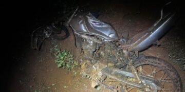 Motociclista morre após bater em caminhonete na LMG-799, em Uberaba Motociclista morre após bater em caminhonete na LMG-799, em Uberaba