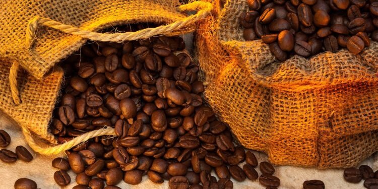 Varginha exporta mais de 125 produtos e reforça liderança do café na balança comercial