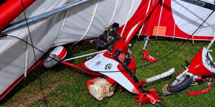 Homem fica gravemente ferido após perder controle de trike voador em MT Homem fica gravemente ferido após perder controle de trike voador em MT