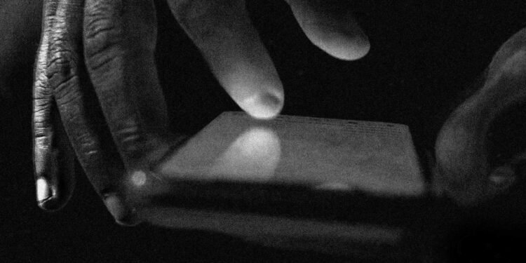 Casos de stalking crescem mais de 2.151% em cinco anos no RJ, aponta Tribunal de Justiça