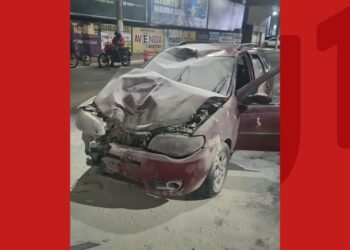 Homem morre após batida entre motocicleta e carro em Feira de Santana