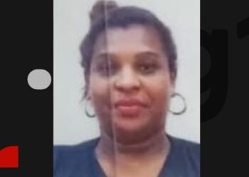 Estudante de técnico de enfermagem é morta a tiros em avenida de Salvador
