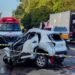 Motorista morre após carro bater de frente com caminhão na RS-118 Motorista morre após carro bater de frente com caminhão na RS-118
