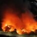Justiça suspende licenças e atividades em área atingida por incêndio no Distrito Industrial 2, em Manaus Justiça suspende licenças e atividades em área atingida por incêndio no Distrito Industrial 2, em Manaus