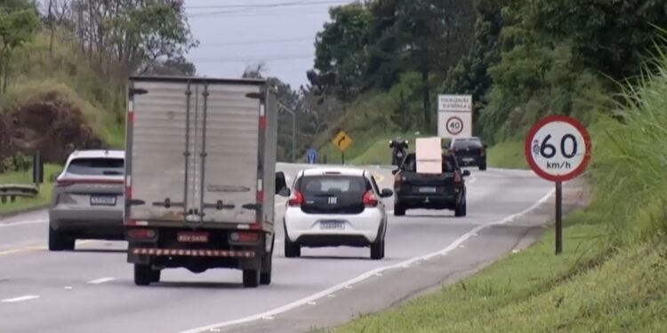 Rodovia Índio Tibiriçá tem 5 mortes e 35 acidentes em um ano; famílias cobram segurança Rodovia Índio Tibiriçá tem 5 mortes e 35 acidentes em um ano; famílias cobram segurança