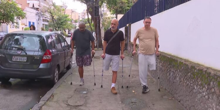 Pacientes esperam há quase dois anos por próteses na rede municipal do Rio Pacientes esperam há quase dois anos por próteses na rede municipal do Rio