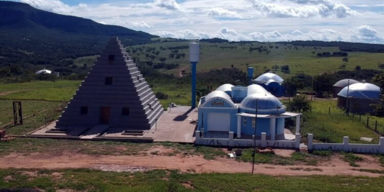 Dakila Pesquisas desenvolvem monumento em MS Dakila Pesquisas desenvolvem monumento em MS