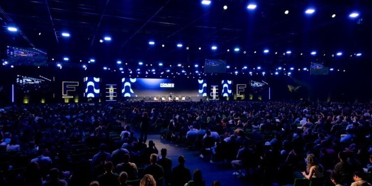 E-Commerce Brasil amplia atuação e cria nova agenda de encontros para o mercado digital E-Commerce Brasil amplia atuação e cria nova agenda de encontros para o mercado digital