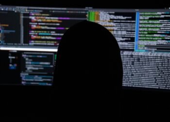 Jovem na China usou agente de IA em ataques a bancos da Coreia do Sul, diz CrowdStrike