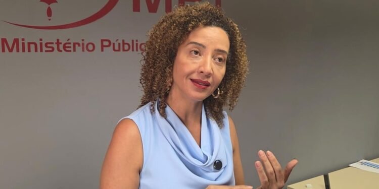 Postagem que estimula demissão de funcionário petista é criminosa, diz MPT