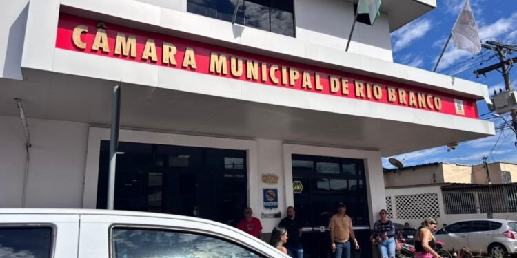 Com salários de até R$ 6 mil, inscrições para concurso da Câmara de Rio Branco são prorrogadas Com salários de até R$ 6 mil, inscrições para concurso da Câmara de Rio Branco são prorrogadas