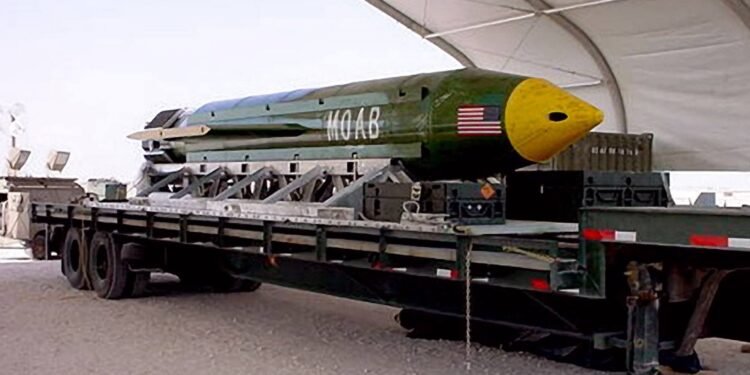 ‘Mãe de todas as bombas’: como é a GBU-43/B, arma poderosa que os EUA planejam usar contra o Irã ‘Mãe de todas as bombas’: como é a GBU-43/B, arma poderosa que os EUA planejam usar contra o Irã