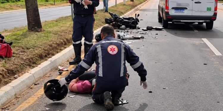 Mãe e filha são atingidas por caminhão em rodovia no Pará e uma delas tem braço e perna amputados Mãe e filha são atingidas por caminhão em rodovia no Pará e uma delas tem braço e perna amputados