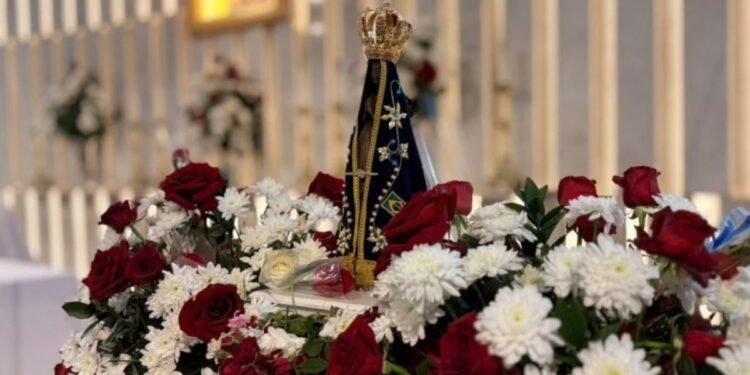 12 de outubro: Dia de Nossa Senhora Aparecida é comemorado com missas e festas em Curitiba e região; veja programação 12 de outubro: Dia de Nossa Senhora Aparecida é comemorado com missas e festas em Curitiba e região; veja programação