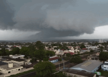 VÍDEO: nuvens gigantes formam ‘paredão’ no céu antes de temporal causar estragos em MS