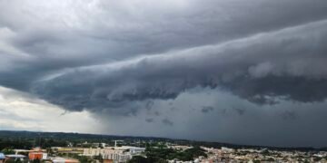 Paraná recebe novo alerta laranja de tempestades com granizo e ventos de até 100 km/h; veja previsão do tempo