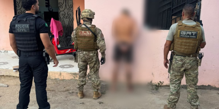 Polícia Civil prende suspeito de roubar pulseira de ouro avaliada em R$ 50 mil em Boa Vista Polícia Civil prende suspeito de roubar pulseira de ouro avaliada em R$ 50 mil em Boa Vista