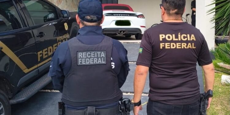 Operação apreende Porsche, outros três veículos e R$ 75 mil em espécie na Grande Fortaleza