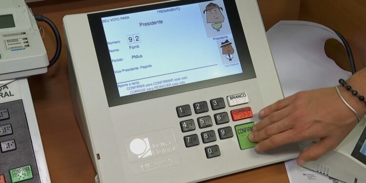 Datafolha: 96% pretendem ir votar no 2º turno; 1% diz que não vai Datafolha: 96% pretendem ir votar no 2º turno; 1% diz que não vai