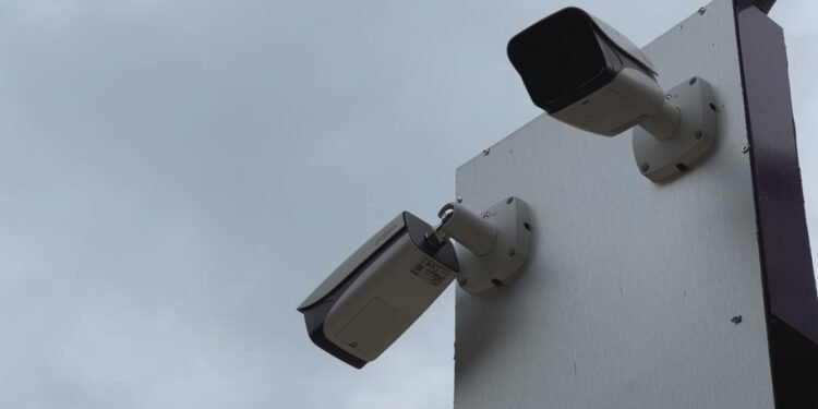Vazamento do Smart Sampa pode ajudar criminosos a planejar sequestros e atentados, alerta especialista