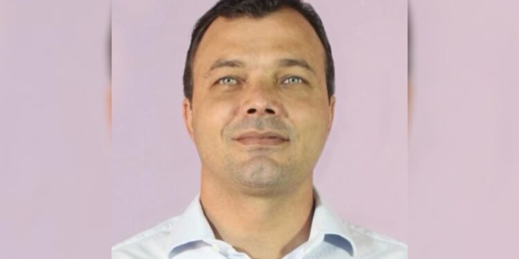 MP investiga prefeito de Cerqueira César por suspeita de ‘furar fila’ na saúde e previdência para bancar festas MP investiga prefeito de Cerqueira César por suspeita de ‘furar fila’ na saúde e previdência para bancar festas
