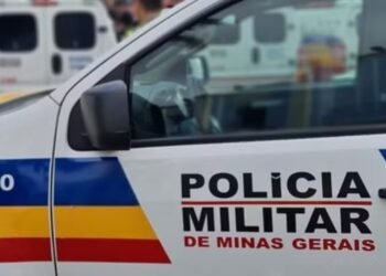 Pedestre com baixa visão é agredido por esbarrar bengala em homem em MG