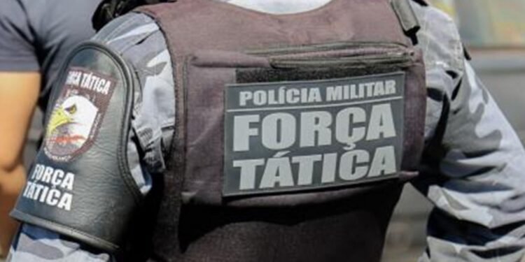 Dois homens morrem em confronto com a polícia durante ação contra o tráfico de drogas em MT Dois homens morrem em confronto com a polícia durante ação contra o tráfico de drogas em MT