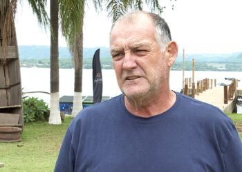 Piloto diz que chalana estava em dia e que agiu rápido antes de naufrágio no Rio Grande: ‘Colete em todo mundo’