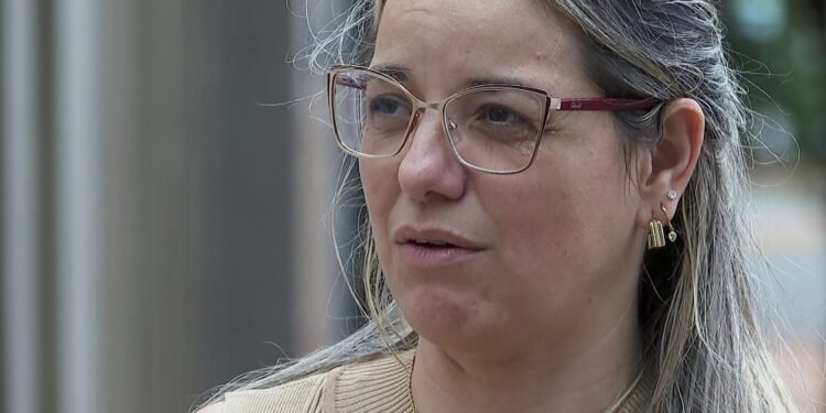 ‘Nunca ficou daquele jeito’: mãe relata desespero em caso suspeito de intoxicação alimentar de alunos em SP ‘Nunca ficou daquele jeito’: mãe relata desespero em caso suspeito de intoxicação alimentar de alunos em SP