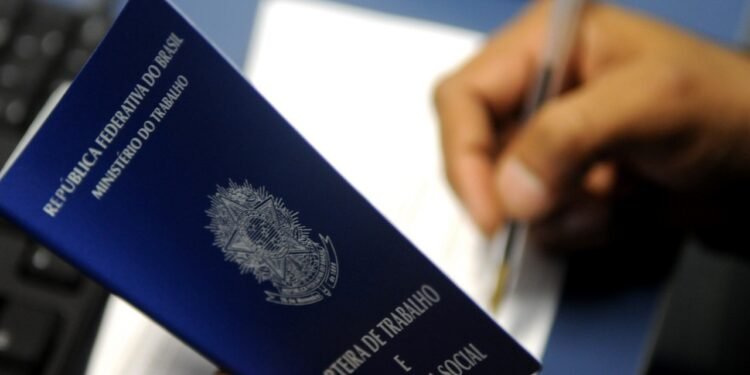 Feira de empregabilidade oferece mais de 120 vagas de trabalho em Caruaru
