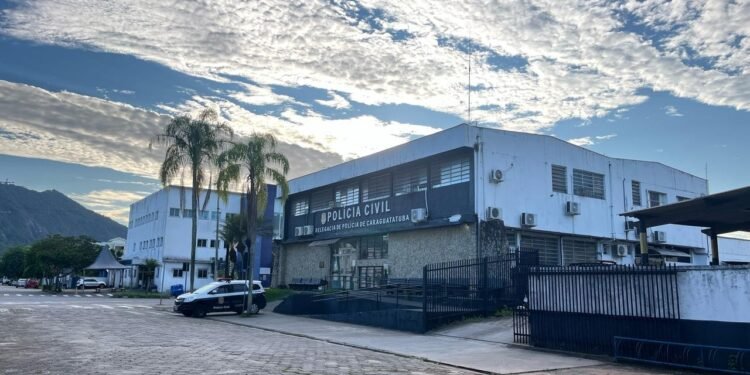 Jovem de 23 anos é morto a tiros após discussão em Caraguatatuba, SP Jovem de 23 anos é morto a tiros após discussão em Caraguatatuba, SP