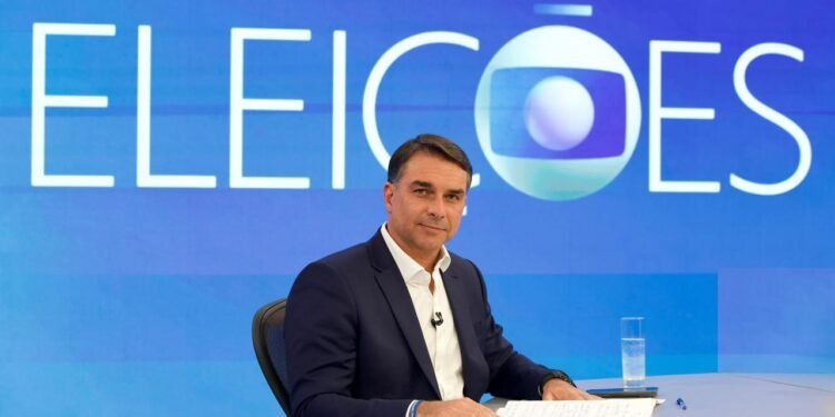 Entrevista de Flávio Bolsonaro na Globo: veja quando e onde assistir