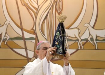 Caminhada da fé, missas e Festa da Padroeira marcam o Dia de Nossa Senhora Aparecida no interior de SP; veja programação