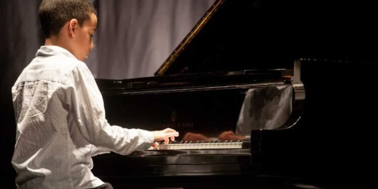 VÍDEO: Aos 11 anos, pianista mineiro conquista pódios em concursos de música clássica VÍDEO: Aos 11 anos, pianista mineiro conquista pódios em concursos de música clássica