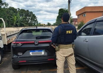 PRF recupera carro roubado avaliado em R$ 143 mil em Itatiaia
