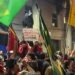 Manifestantes fazem ato de apoio à reeleição de Lula em Mogi das Cruzes