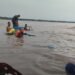 Canoa naufraga no Rio Solimões, em Tabatinga; nove pessoas são resgatadas sem ferimentos Canoa naufraga no Rio Solimões, em Tabatinga; nove pessoas são resgatadas sem ferimentos