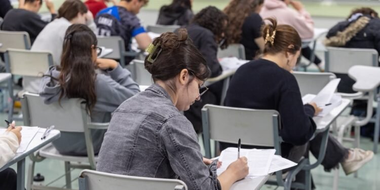 Unicamp 2027: confira o gabarito extraoficial e resolução comentada da 1ª fase do vestibular